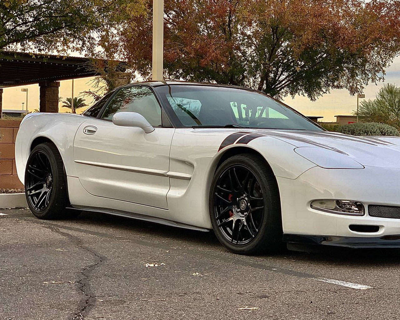 Corvette C5 | ZR1 Style Side Skirts With Mudflaps - Image 5