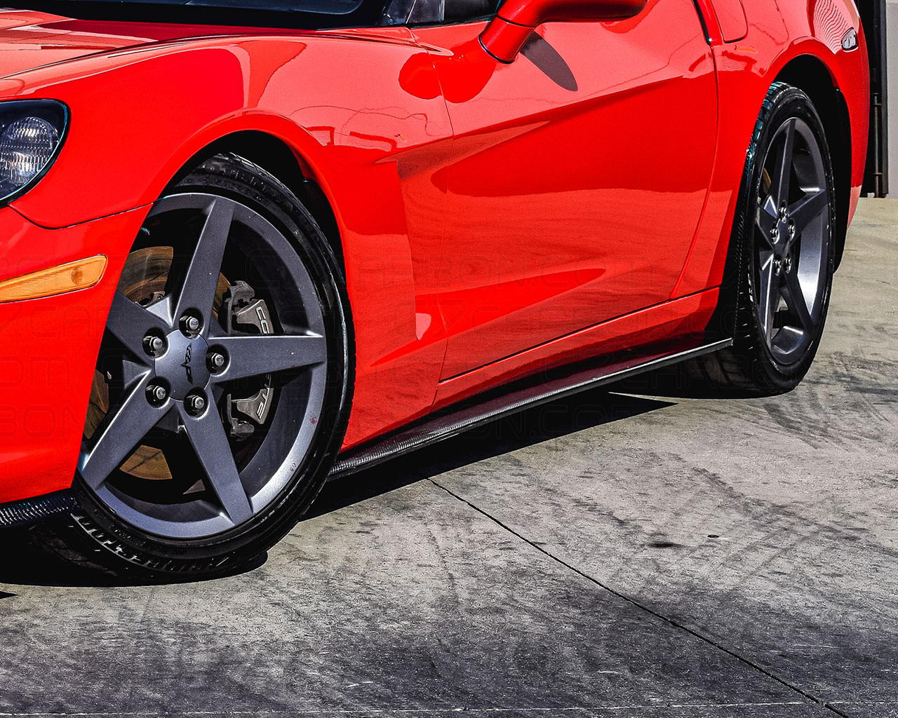 Corvette C6 | Base C6 | ZR1 Side Skirts With Mudflaps - Image 5